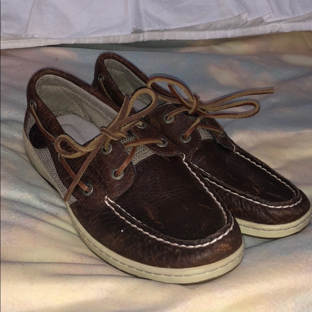 Sperry topsiders